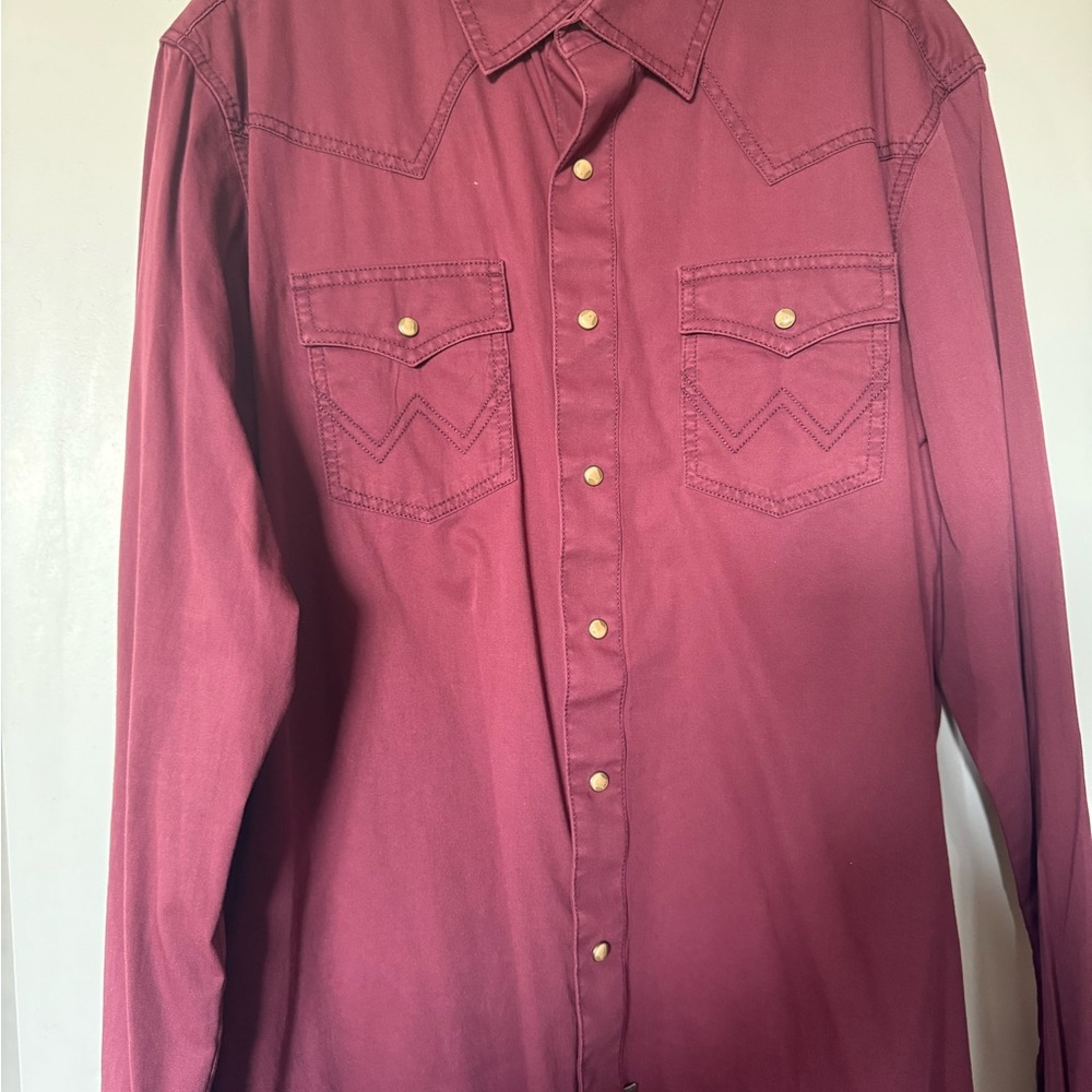 Wrangler Men's Maroon Button Down Shirt